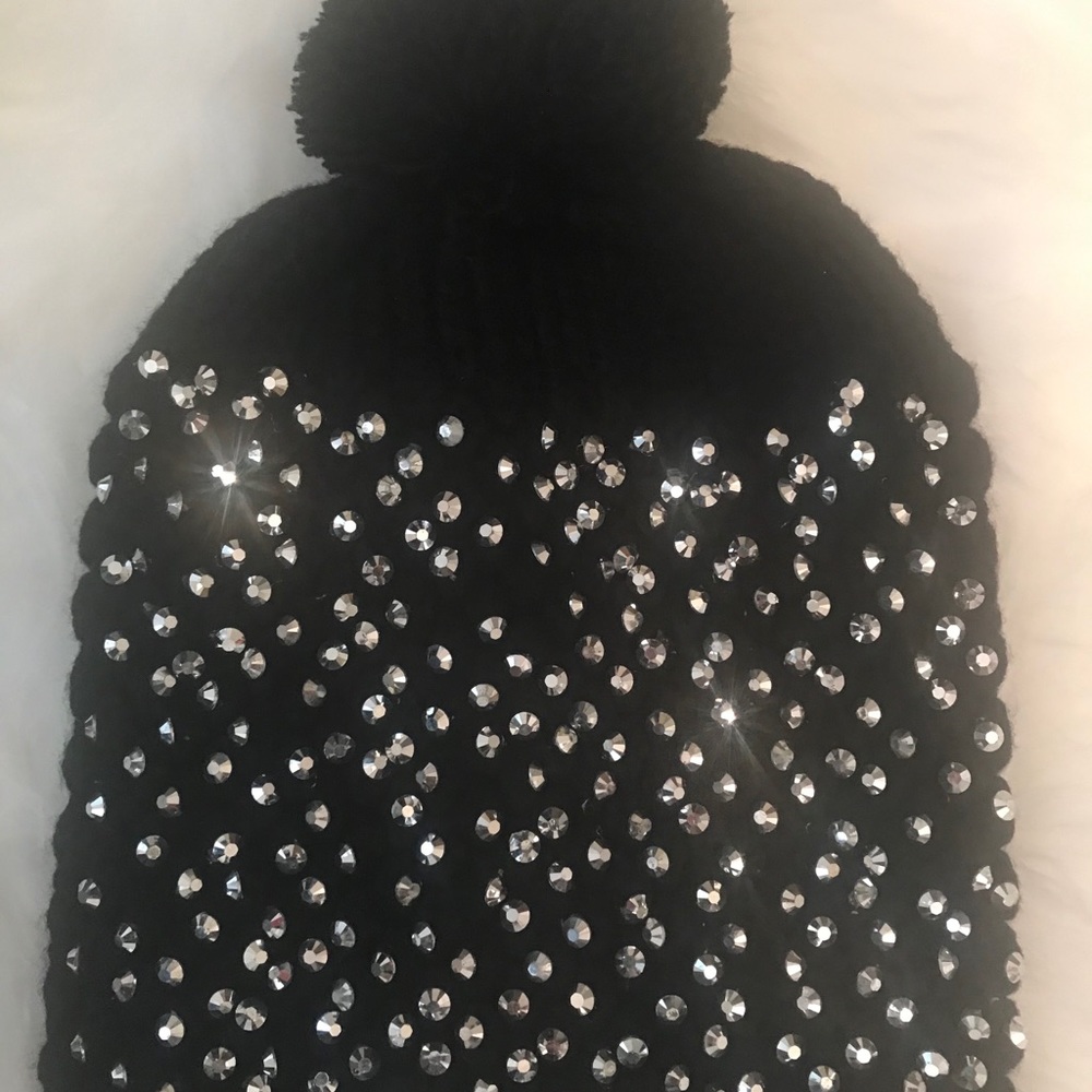 New winter cap with crystals
